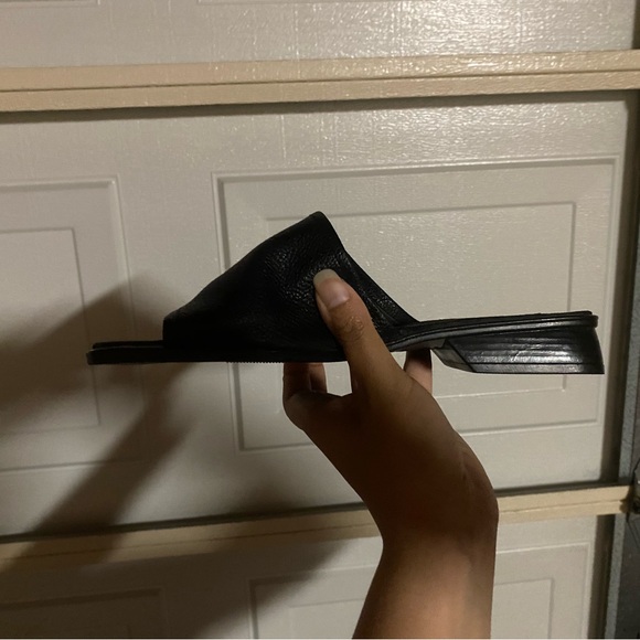 Montego Bay Club Leather Collection Small Heel - Picture 4 of 5